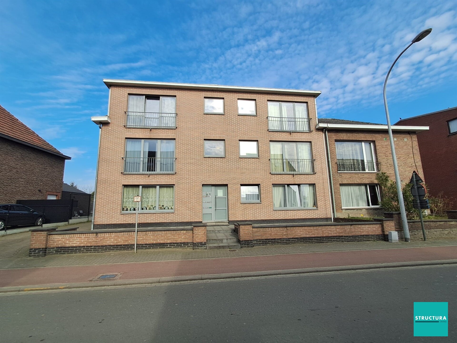 Appartementsgebouw te koop in MERCHTEM