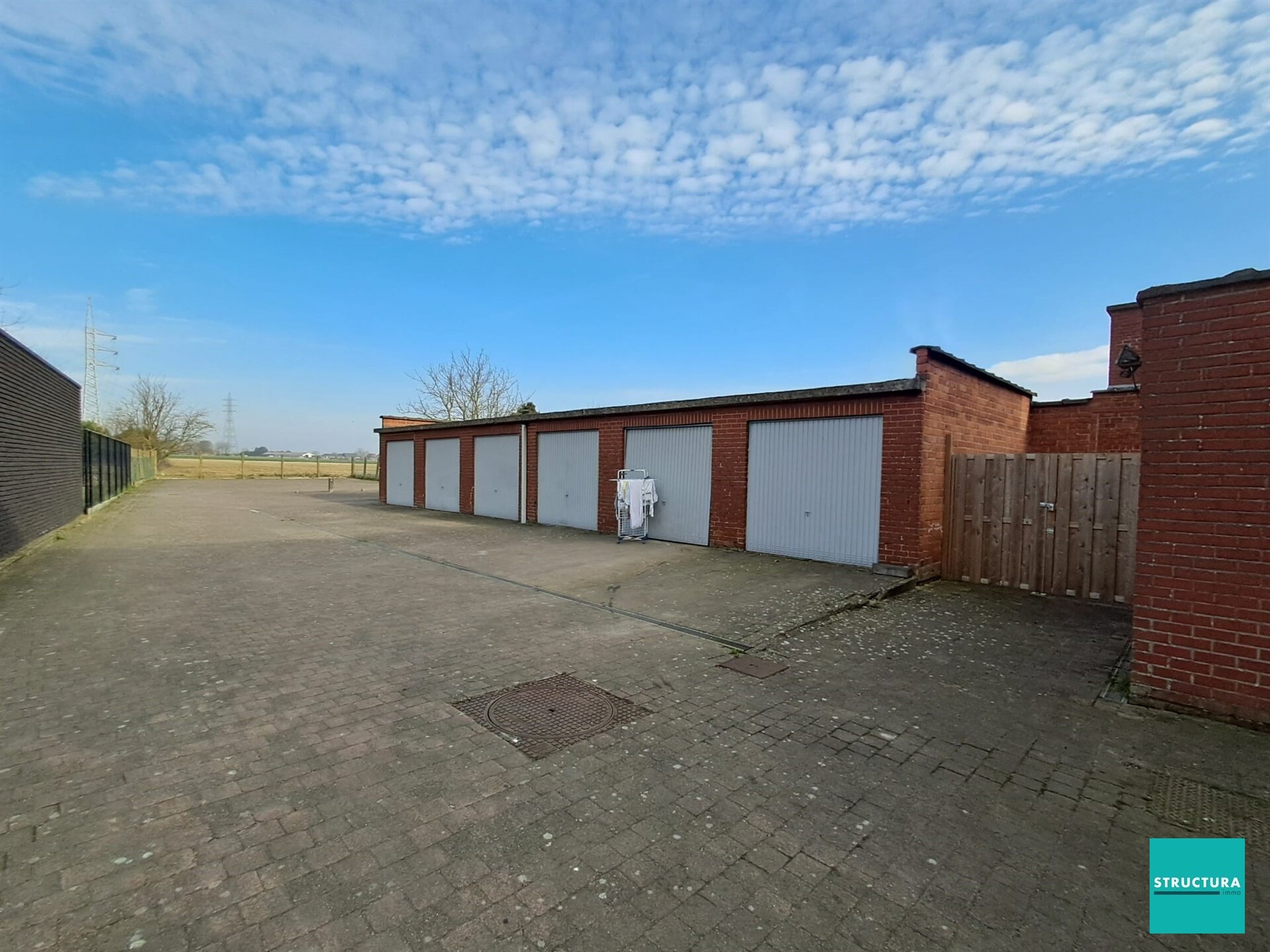 Appartementsgebouw te koop in MERCHTEM