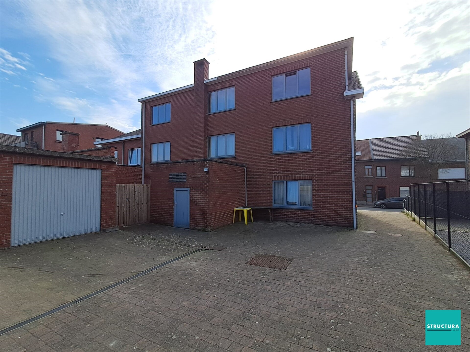 Appartementsgebouw te koop in MERCHTEM
