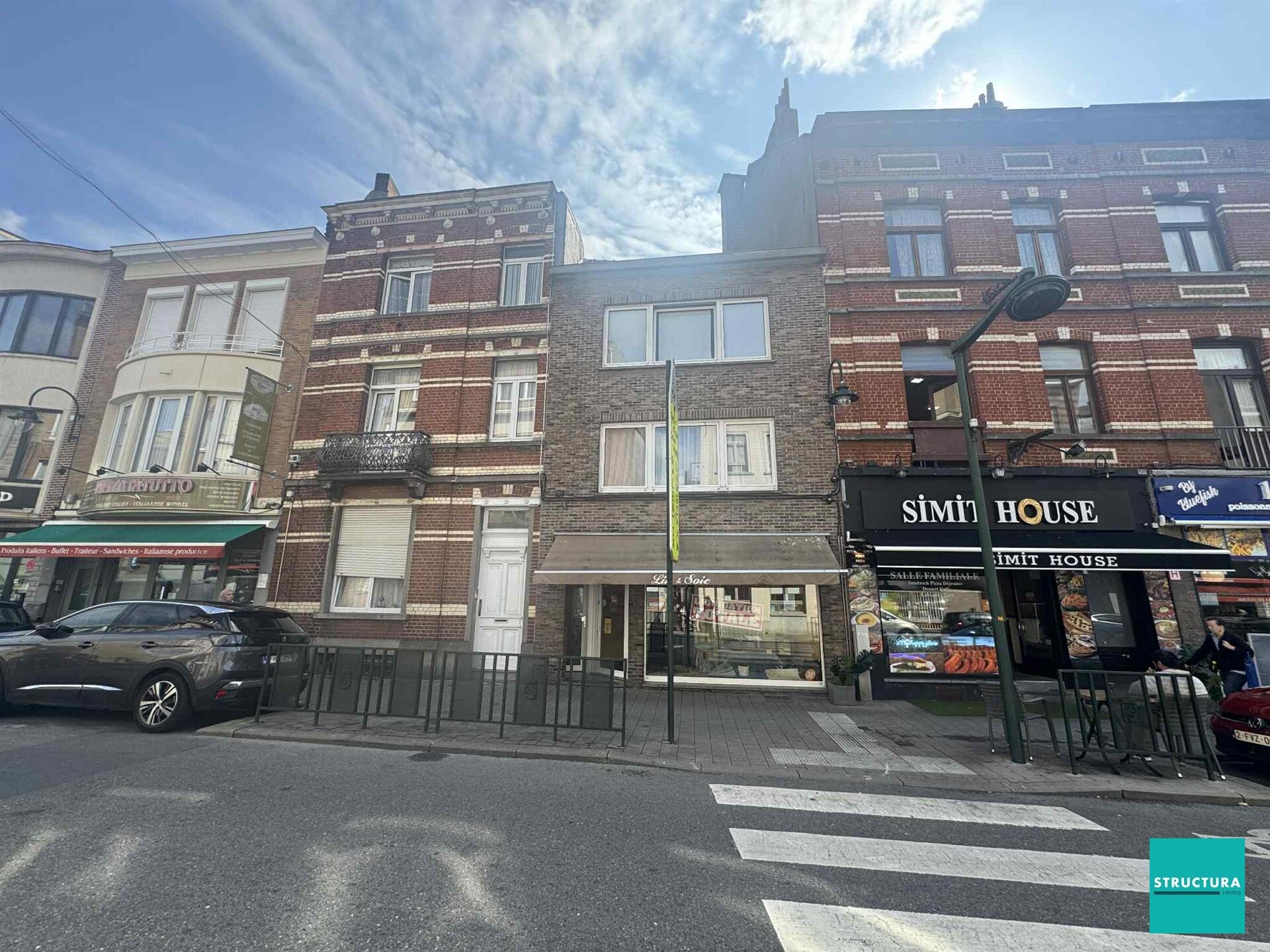 Commerce-Bureaux-Rapport à louer à LAEKEN (BRU.)