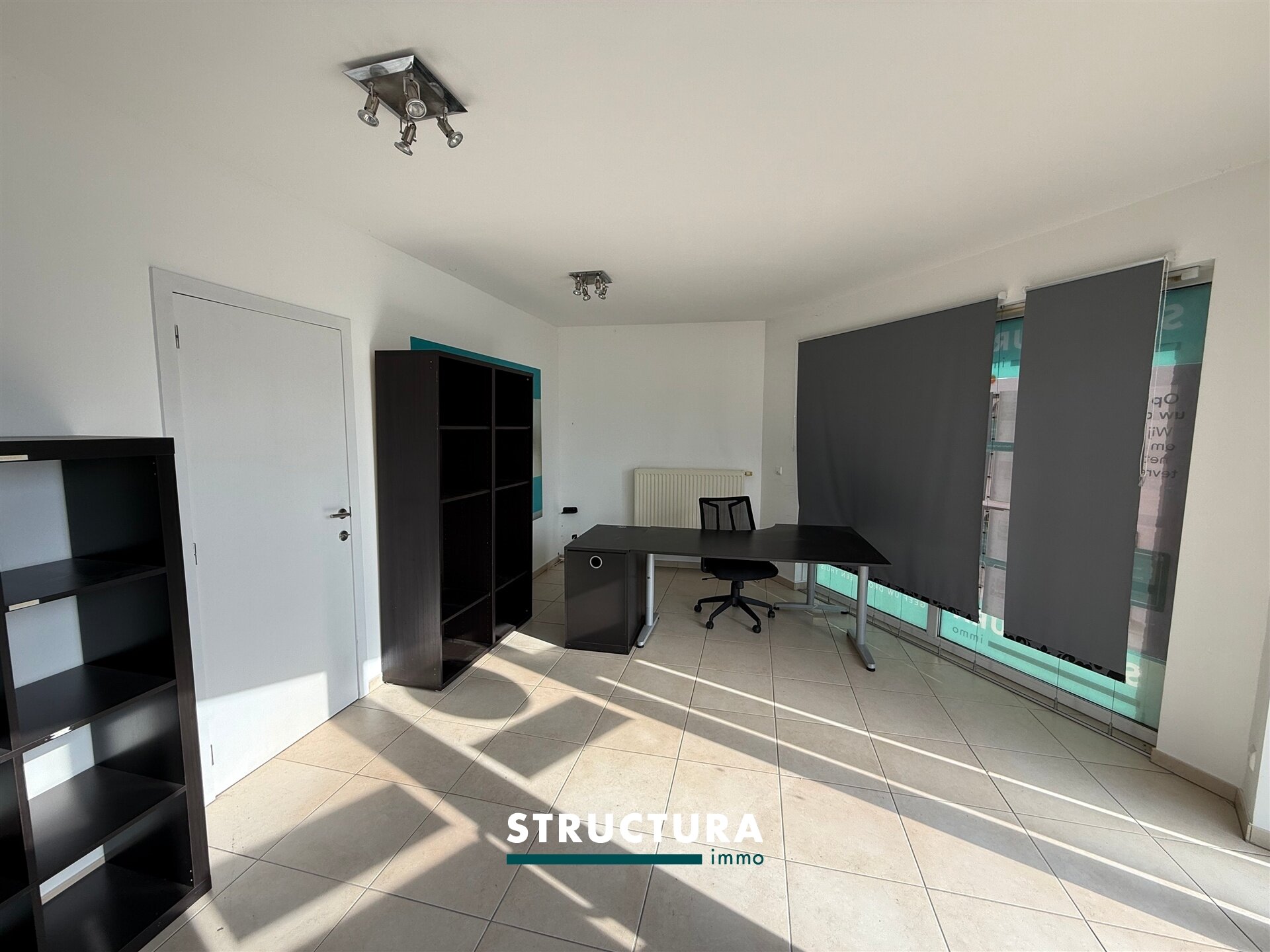 Commerce-Bureaux-Rapport &agrave; louer &agrave; MEISE