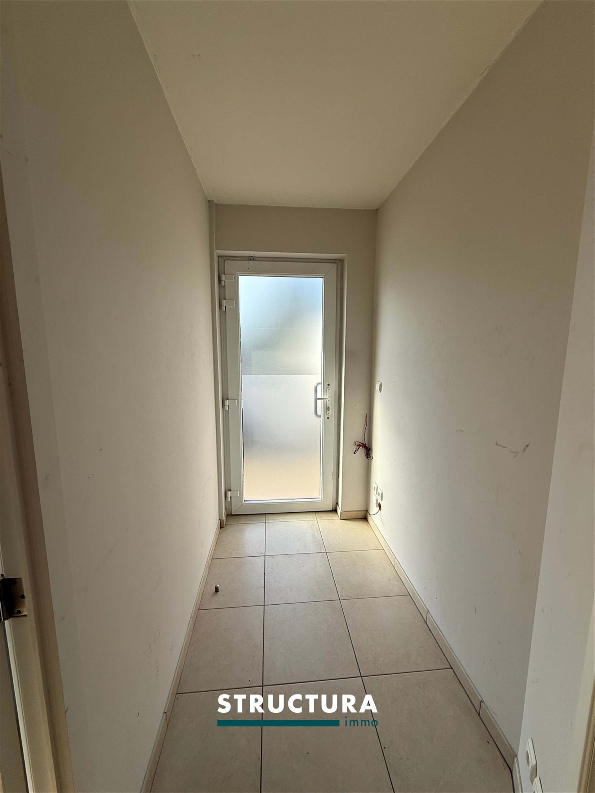 Commerce-Bureaux-Rapport &agrave; louer &agrave; MEISE