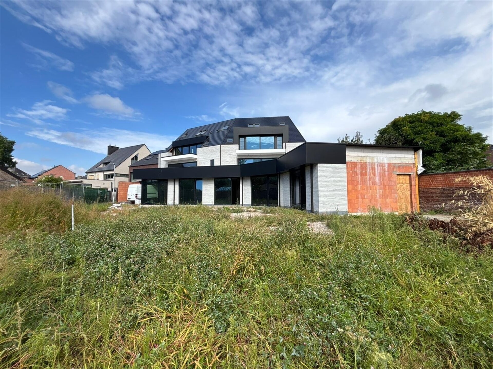 Commerce-Bureaux-Rapport à louer à OPWIJK