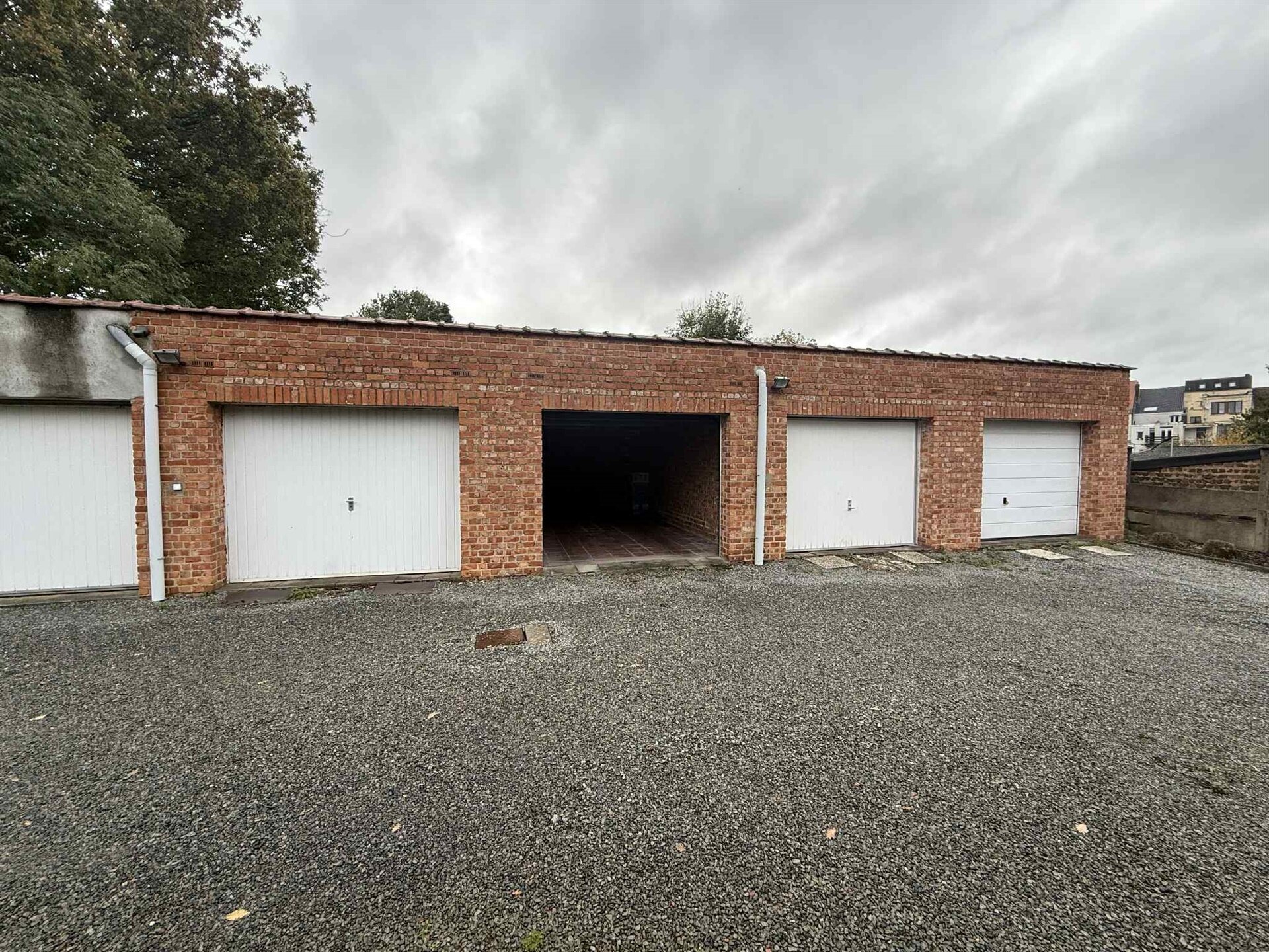 Garage-kelder te huur in SINT-AGATHA-BERCHEM