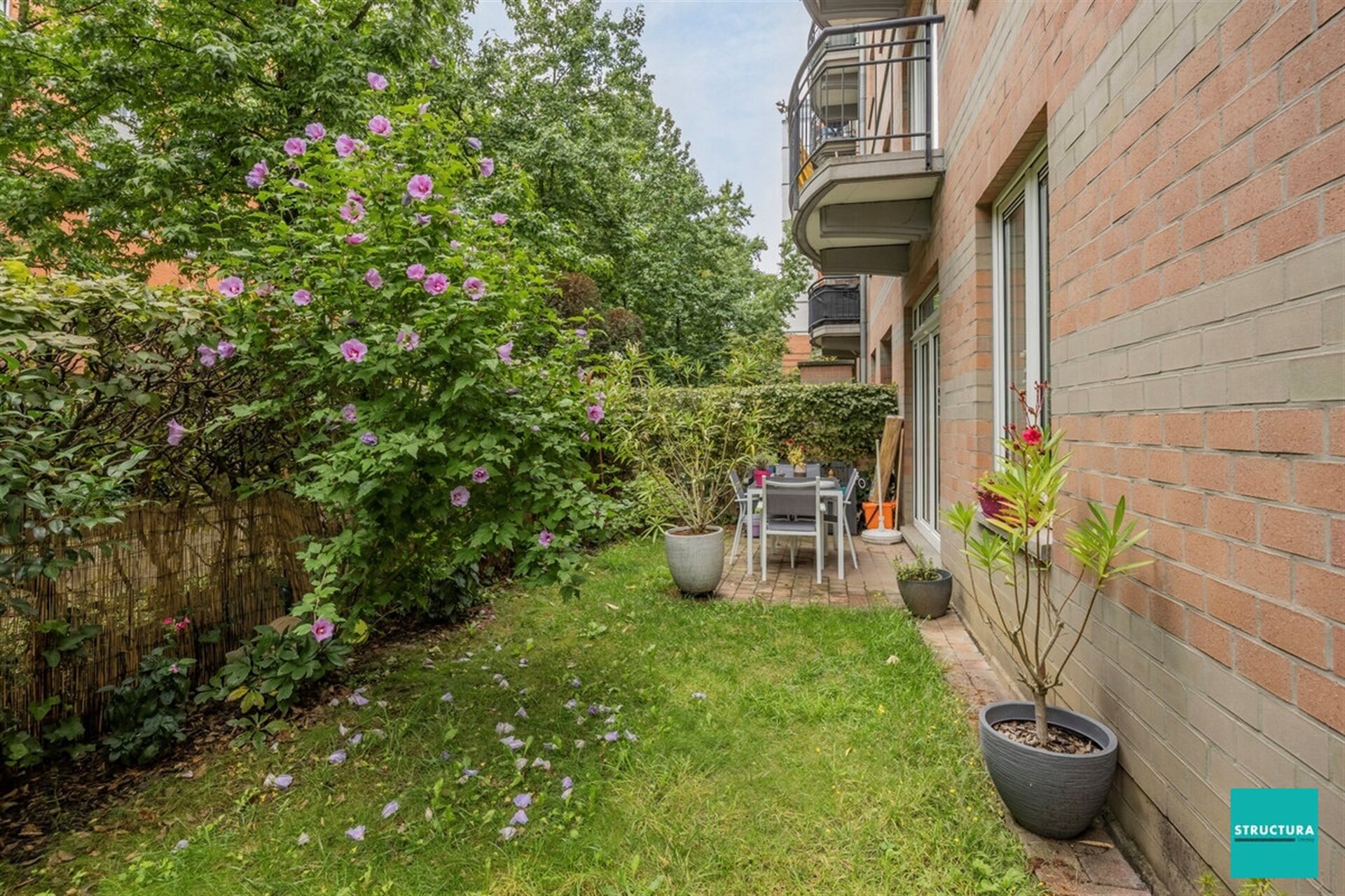 Gelijkvloers appartement te koop in JETTE