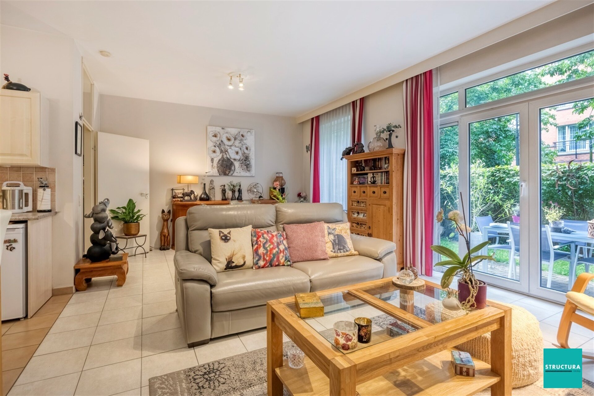Gelijkvloers appartement te koop in JETTE