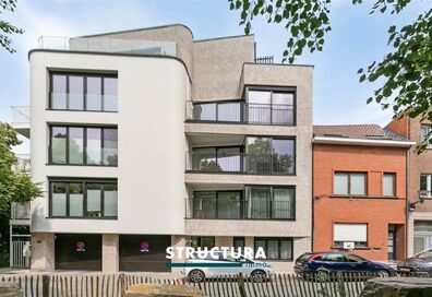 Autostaanplaats binnen te koop in JETTE