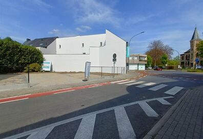 Garages / dépots à louer à OPWIJK