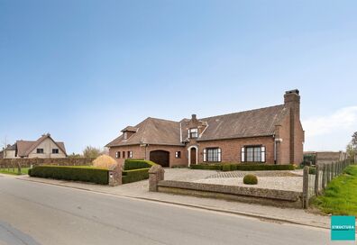 Villa te koop in MERCHTEM