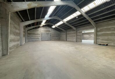 Woning met loods te koop in MERCHTEM