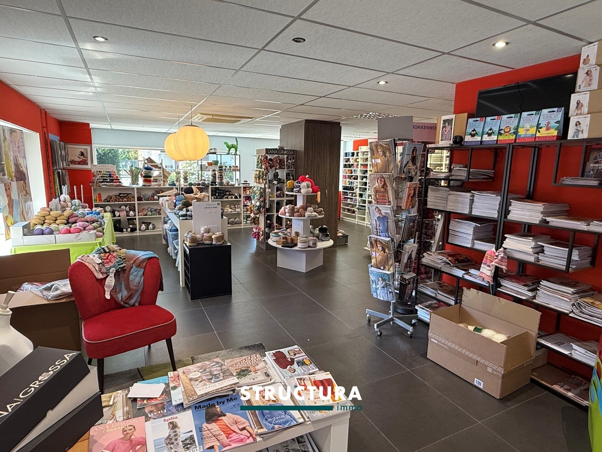 Handelsgelijkvloers te huur in BUGGENHOUT