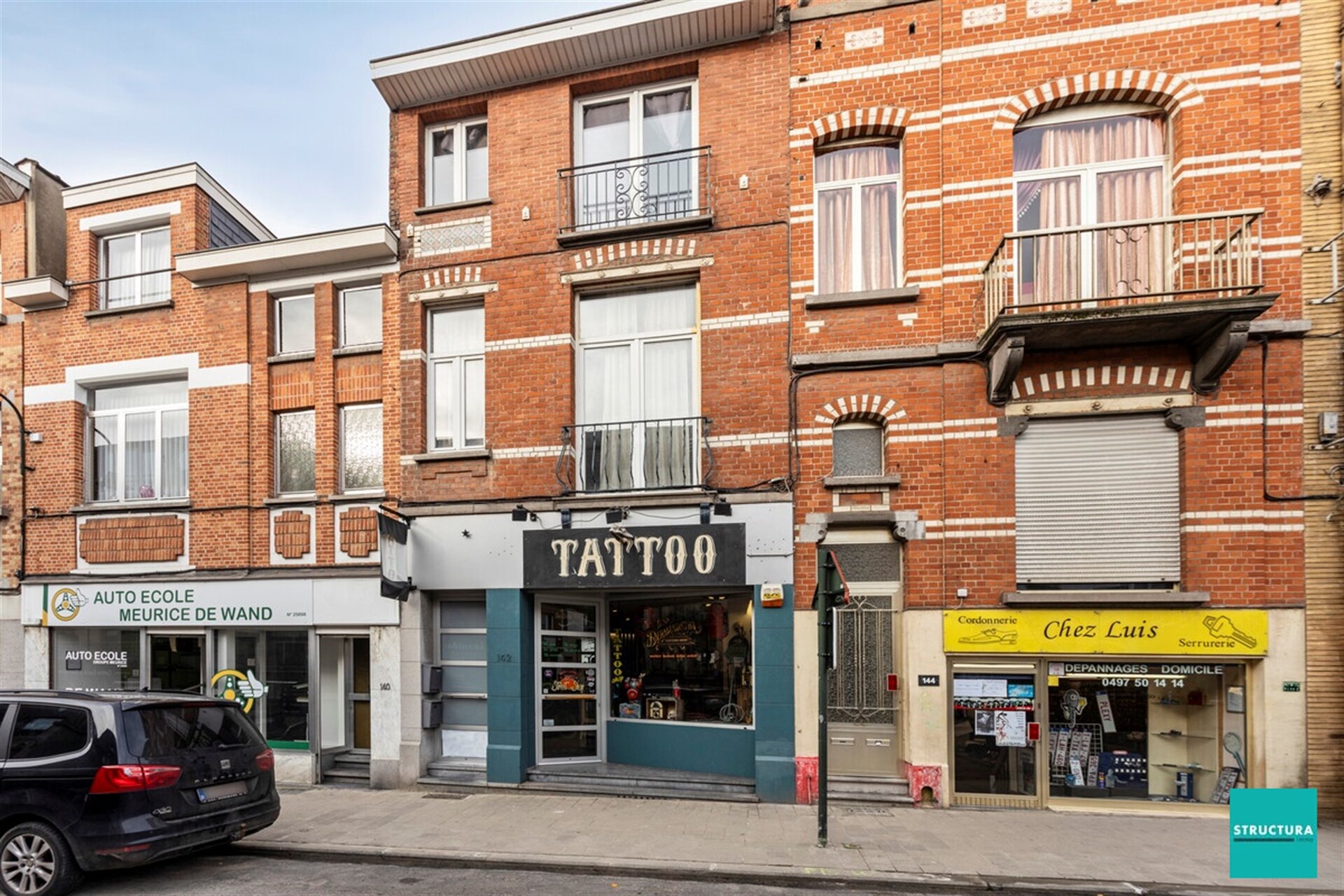 Handelspand met woonst te koop in BRUSSEL