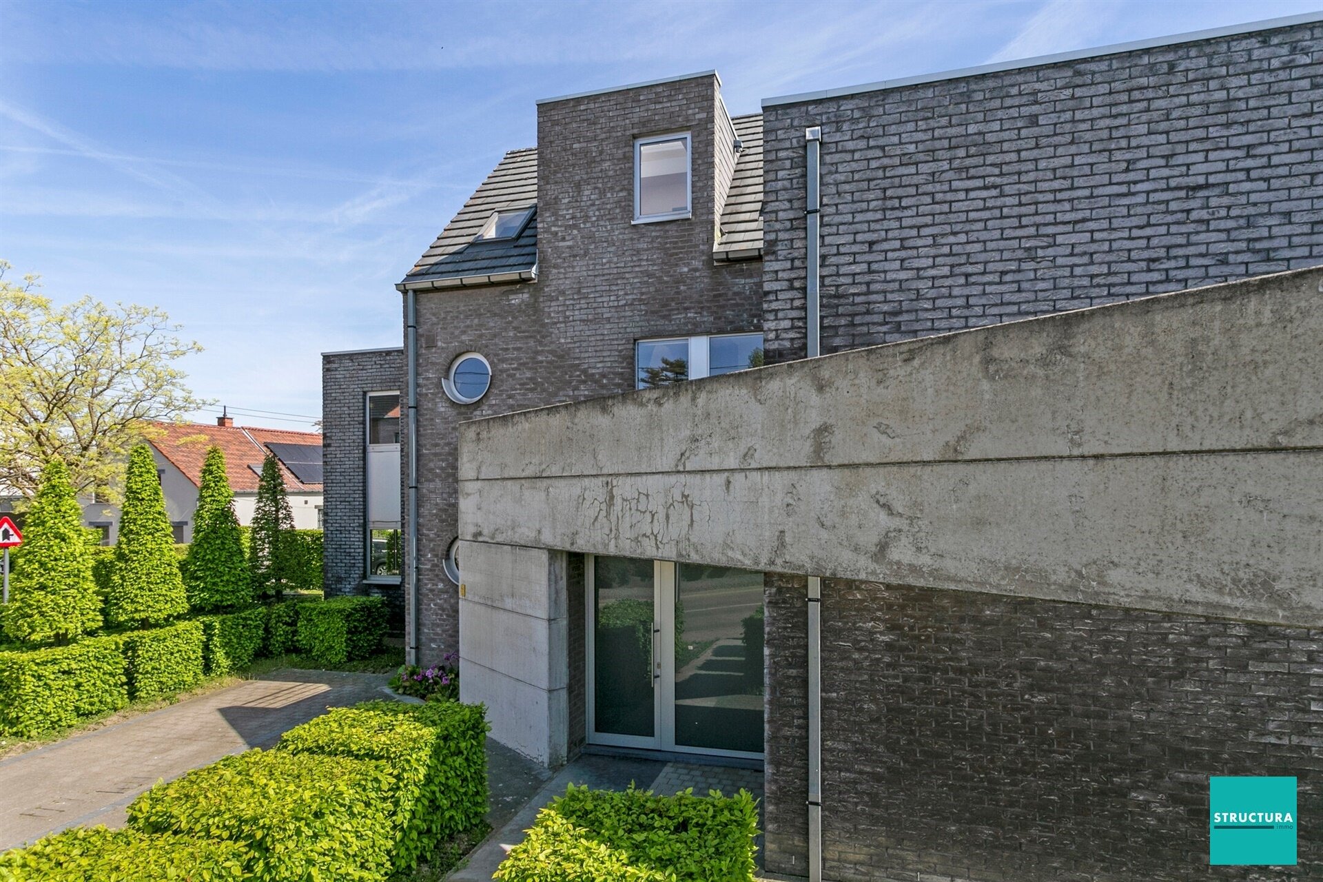 Opbrengsteigendom te koop in OPWIJK