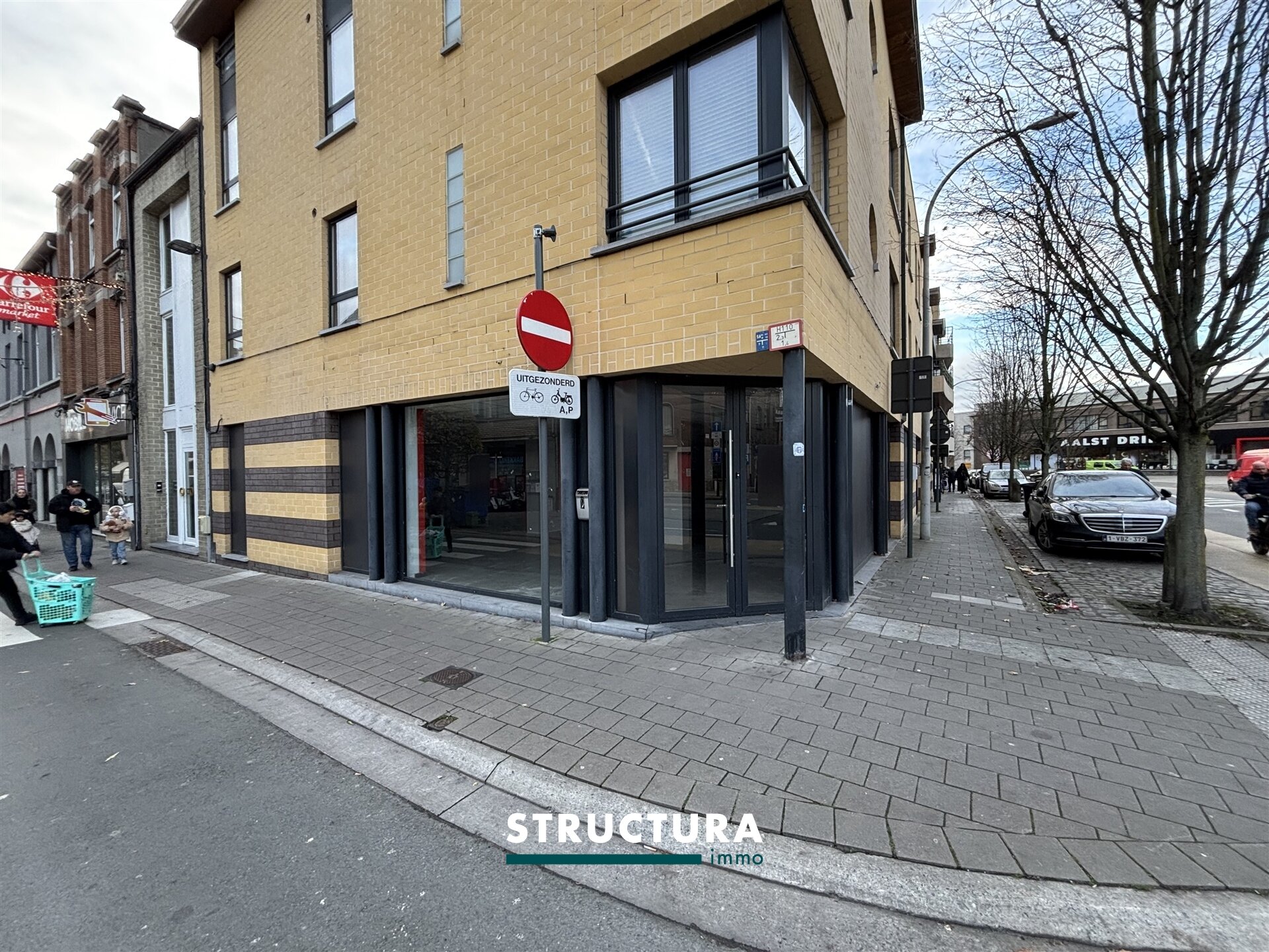 Rez-de-chauss&eacute;e commercial &agrave; louer &agrave; AALST