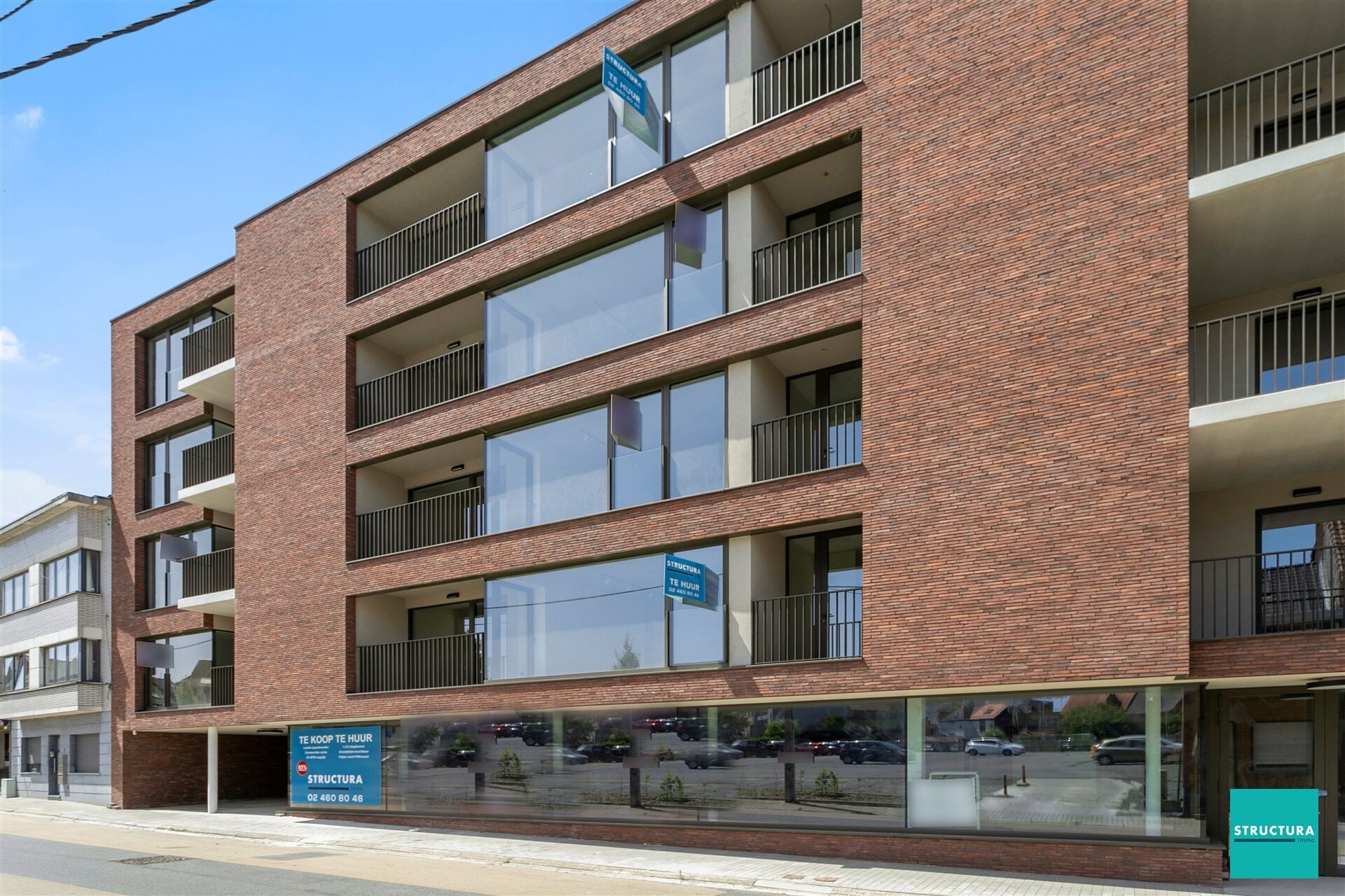 Rez-de-chaussée commercial à vendre à ASSE