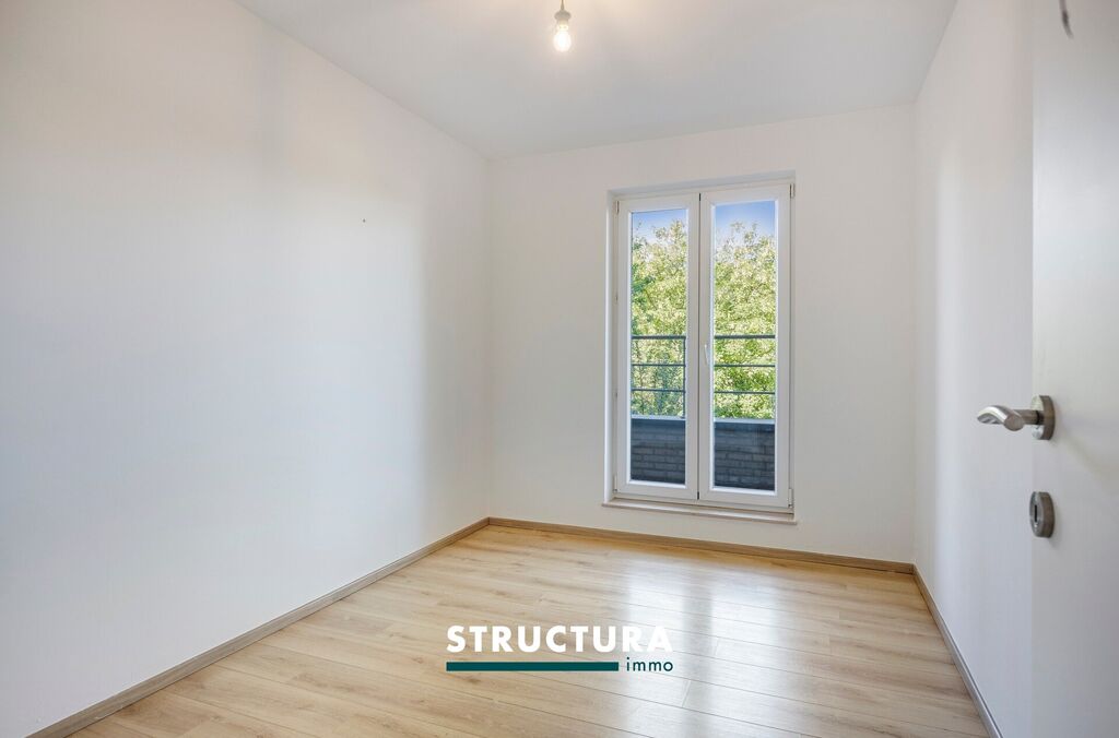 Appartement te koop in LAKEN (BRU.)