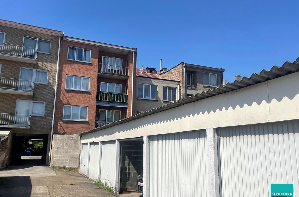 Appartementsgebouw te koop in STROMBEEK-BEVER
