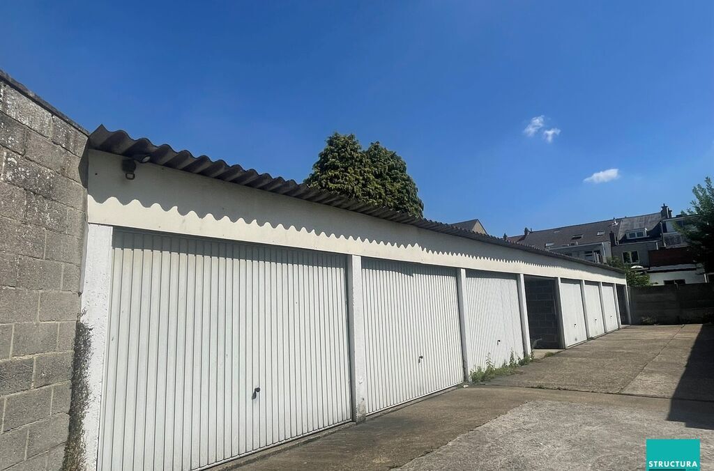 Appartementsgebouw te koop in STROMBEEK-BEVER