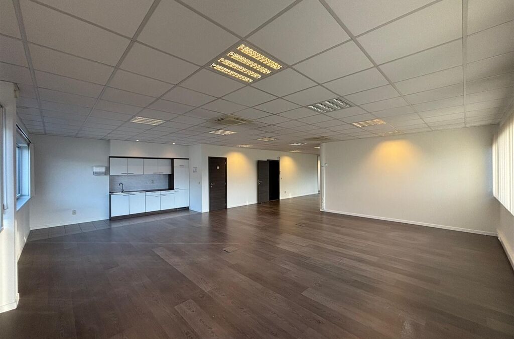 Atelier &agrave; vendre &agrave; MERCHTEM