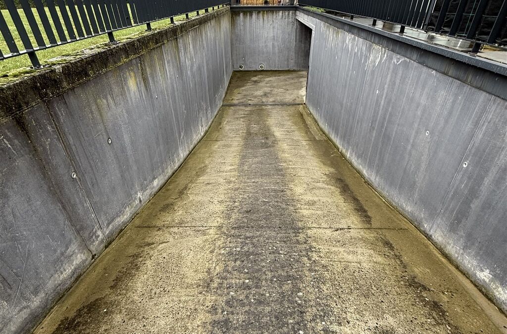 Autostaanplaats binnen te huur in MEISE