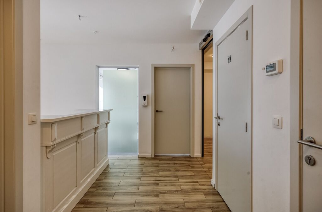 Commerce-Bureaux-Rapport à louer à MERCHTEM