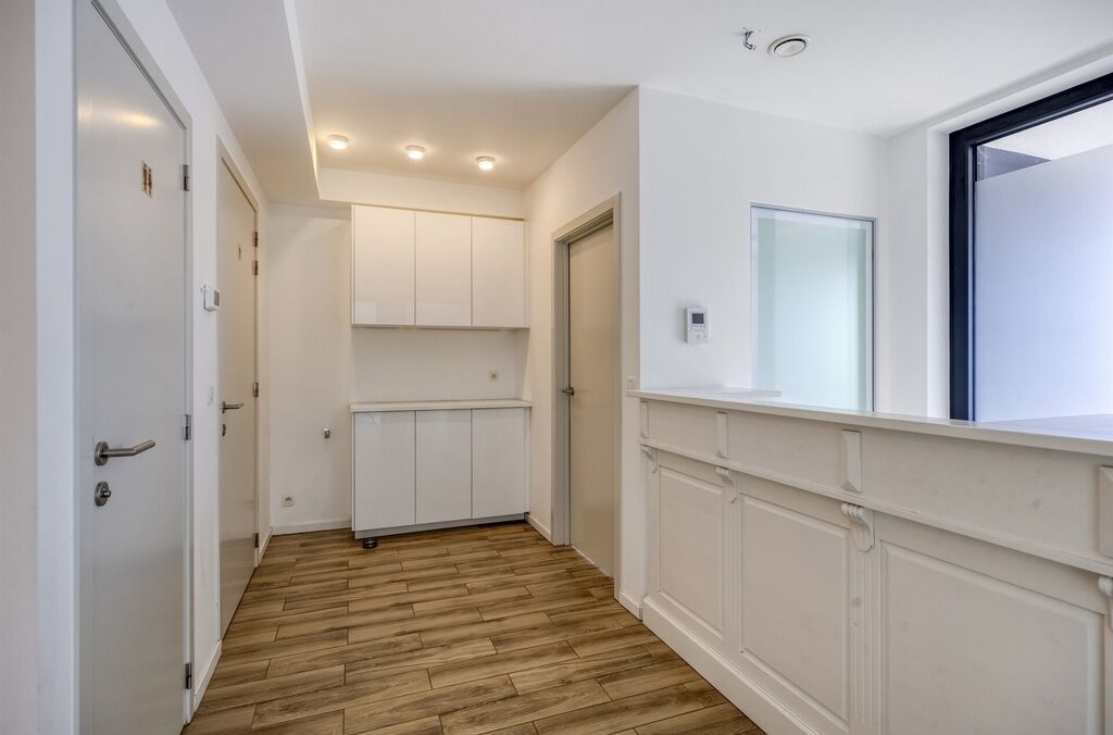 Commerce-Bureaux-Rapport à louer à MERCHTEM