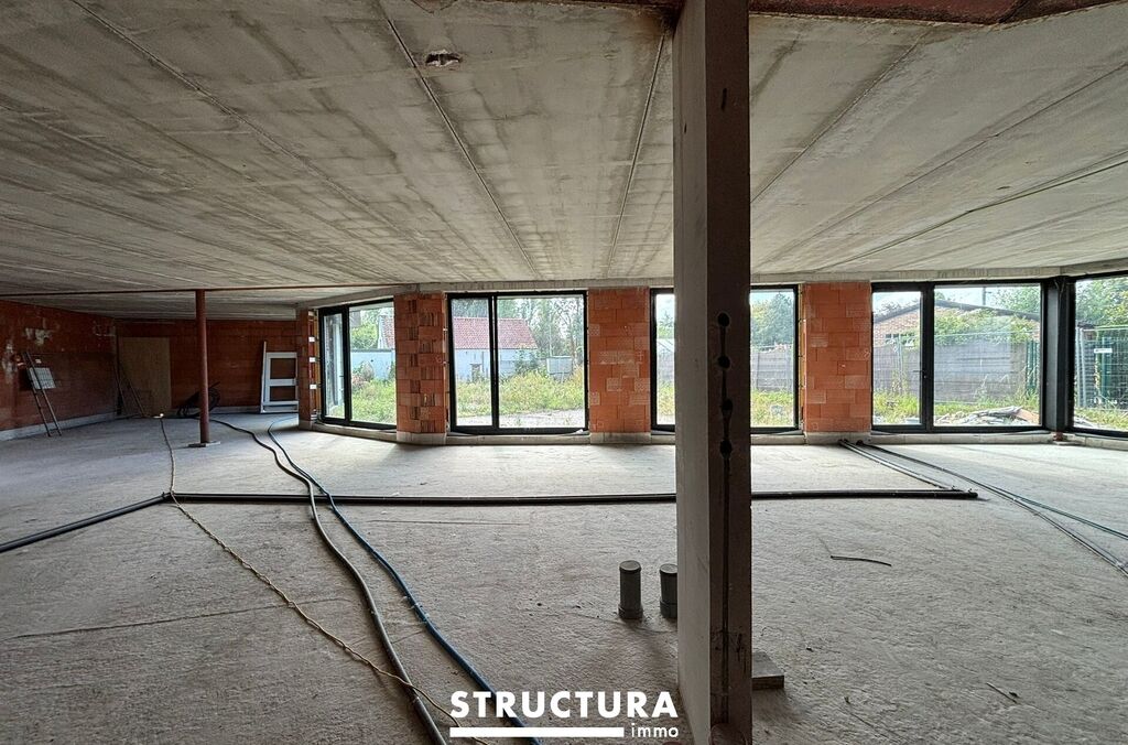 Commerce-Bureaux-Rapport à louer à OPWIJK