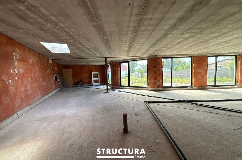 Commerce-Bureaux-Rapport à louer à OPWIJK