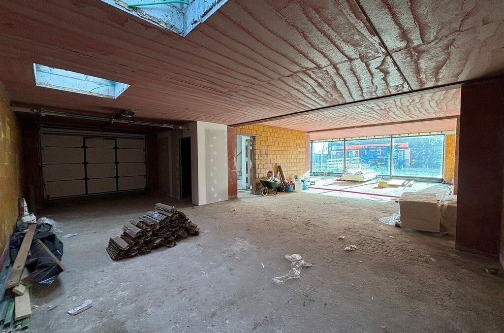 Commerce-Bureaux-Rapport à louer à OPWIJK
