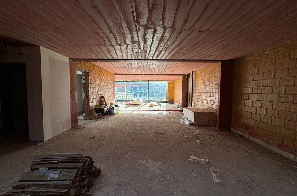 Commerce-Bureaux-Rapport à louer à OPWIJK