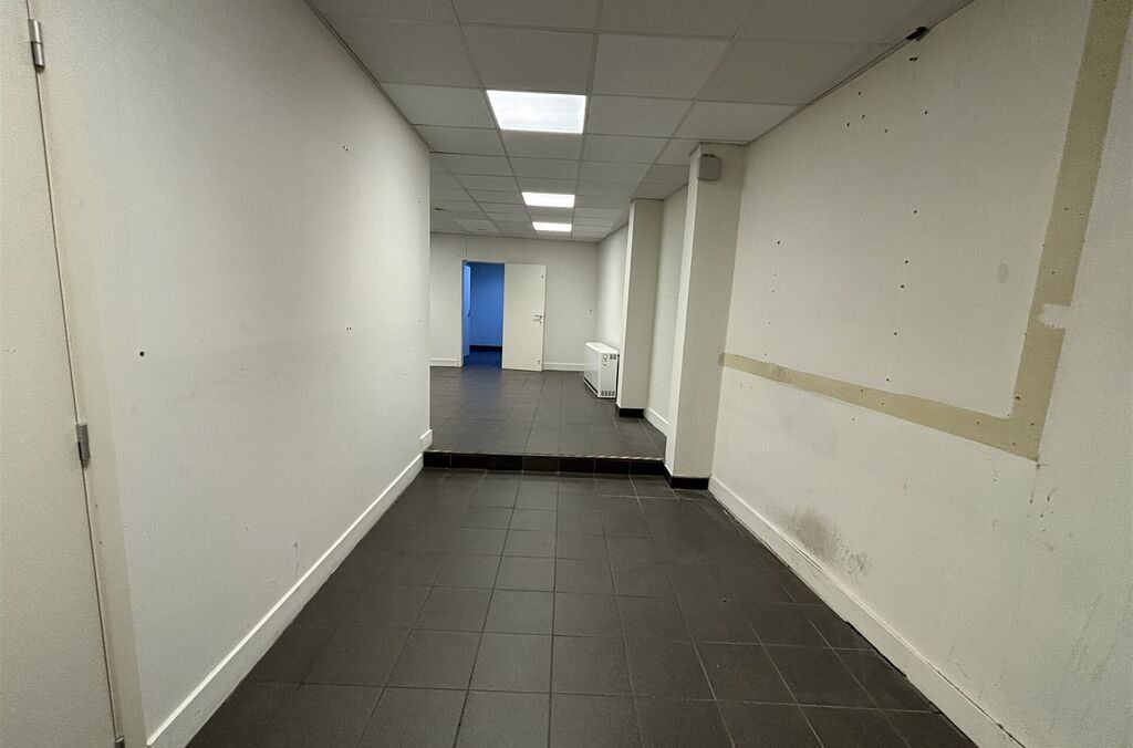 Commerce-Bureaux-Rapport à louer à VILVOORDE