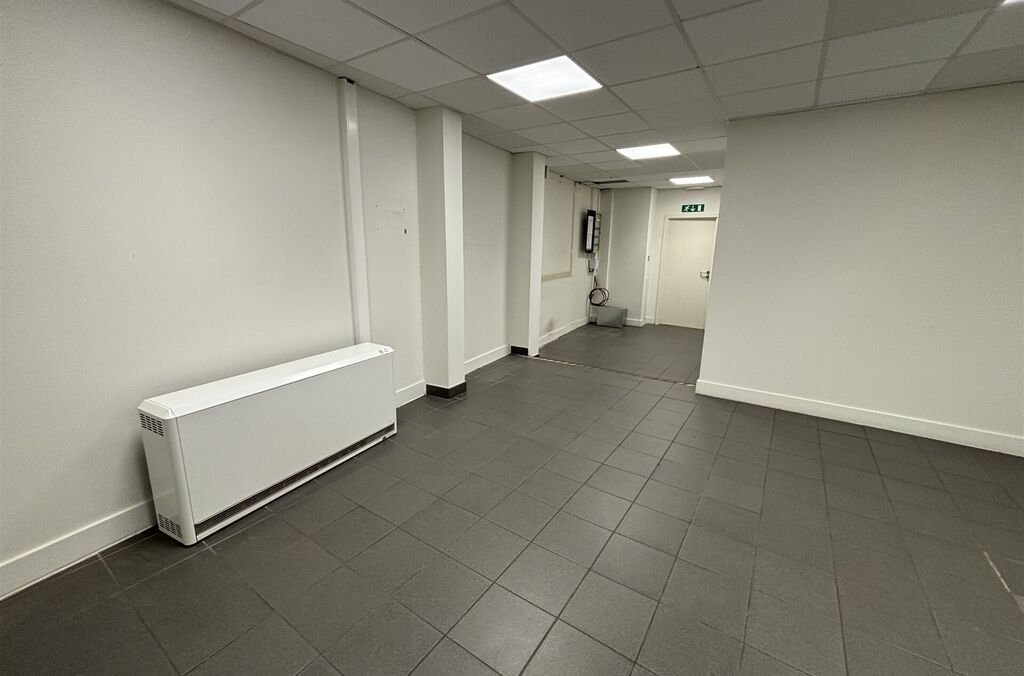 Commerce-Bureaux-Rapport à louer à VILVOORDE