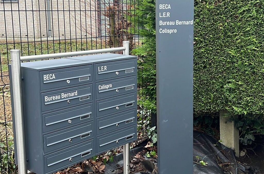 Commerce-Bureaux-Rapport à louer à WEMMEL