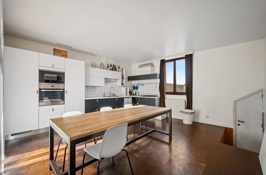 Commerce-Bureaux-Rapport &agrave; vendre &agrave; GRIMBERGEN