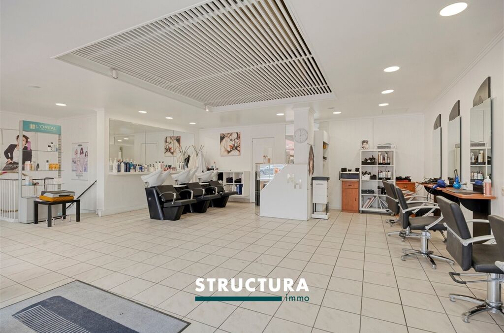 Commerce-Bureaux-Rapport &agrave; vendre &agrave; LAEKEN (BRU.)