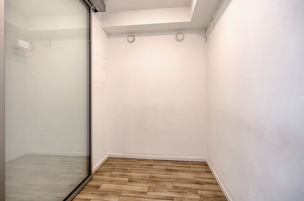 Commerce-Bureaux-Rapport à vendre à MERCHTEM