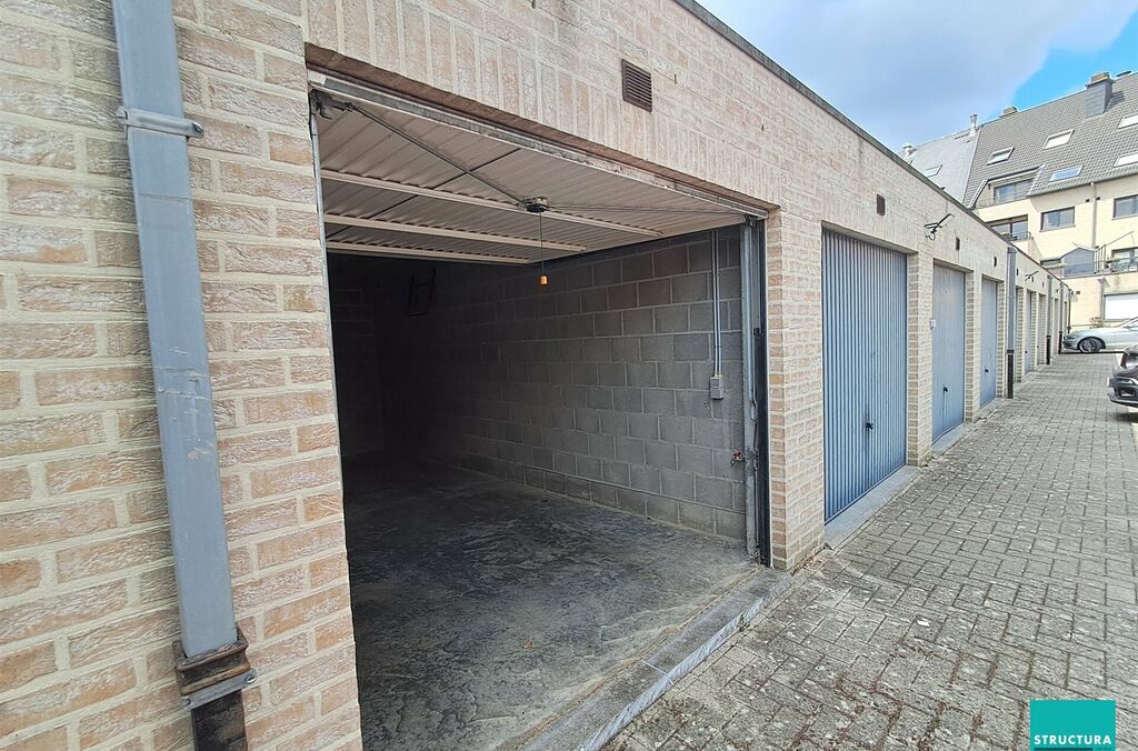 Garage box te koop in MERCHTEM