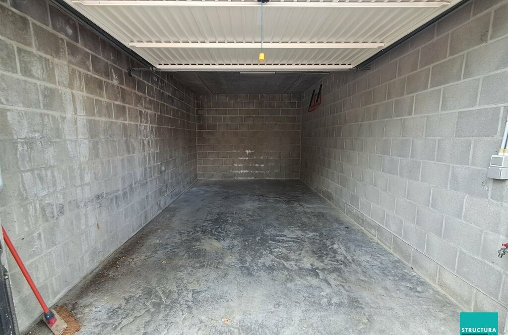 Garage box te koop in MERCHTEM