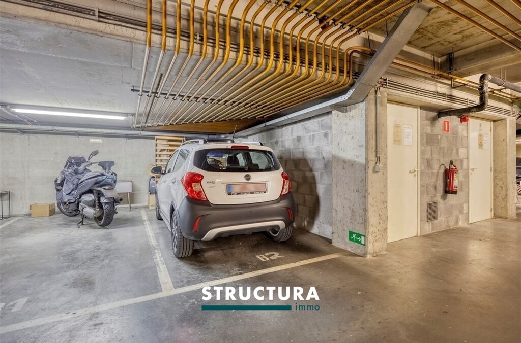 Garage-Cave &agrave; louer &agrave; JETTE