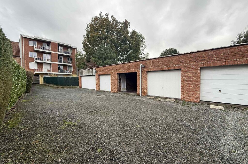 Garage-Cave à louer à SINT-AGATHA-BERCHEM