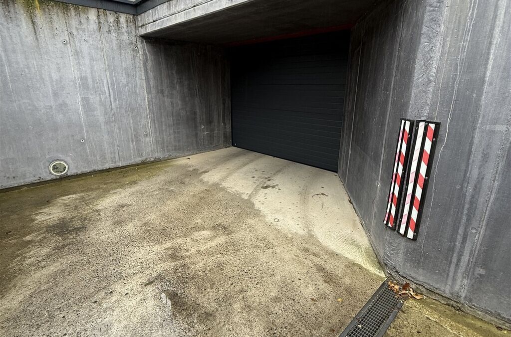 Garages / dépots à louer à MEISE
