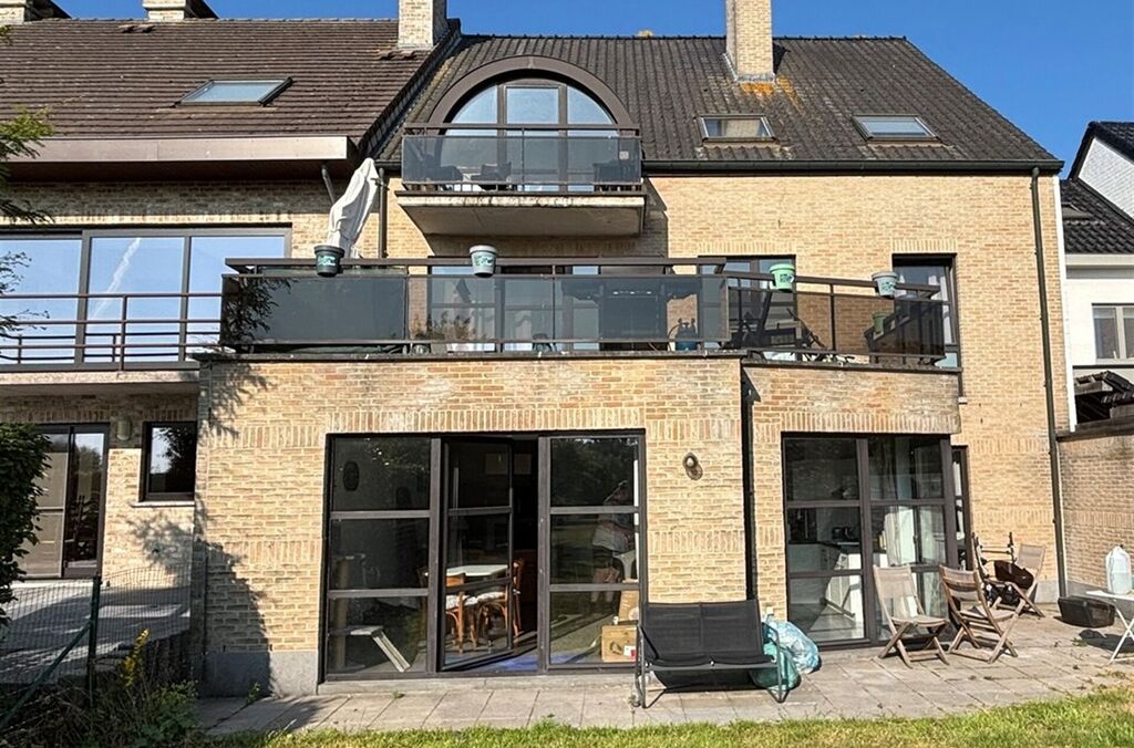 Gelijkvloers appartement te huur in STEENHUFFEL