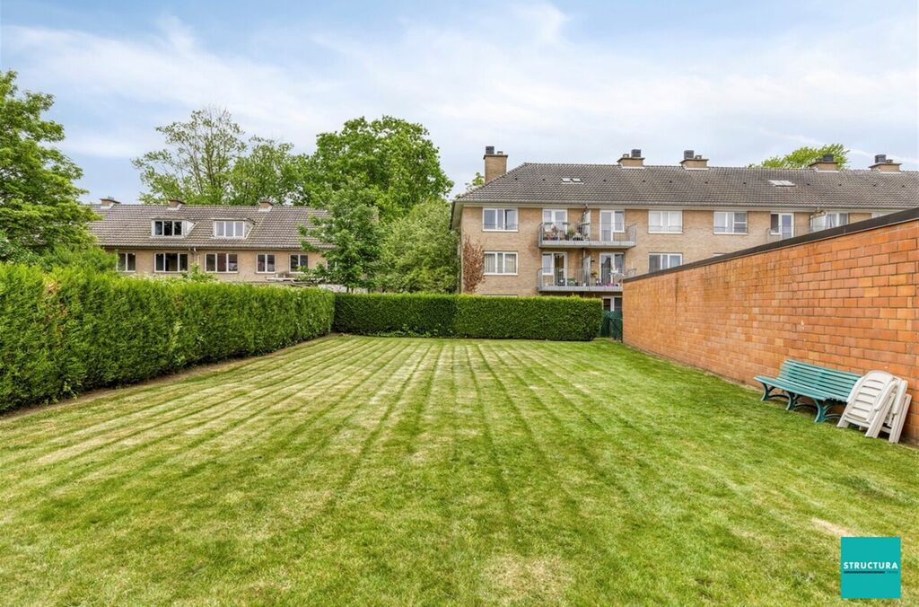 Gelijkvloers appartement te koop in AALST