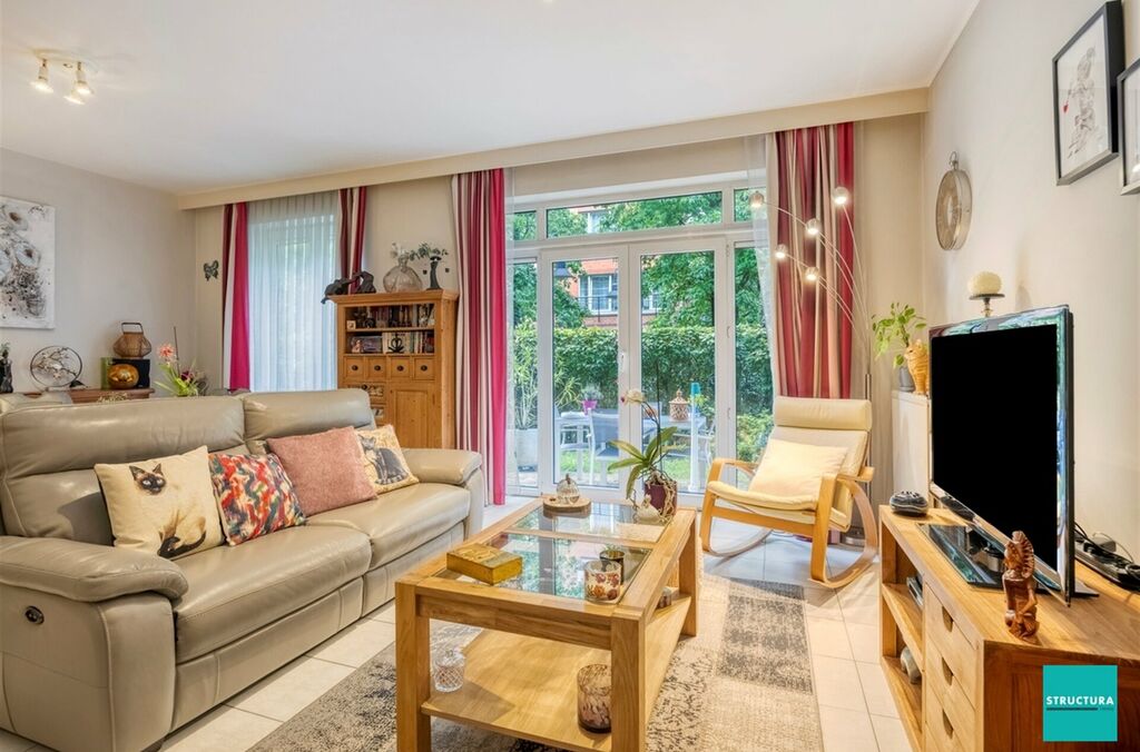 Gelijkvloers appartement te koop in JETTE