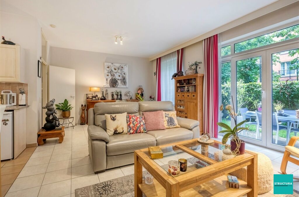 Gelijkvloers appartement te koop in JETTE