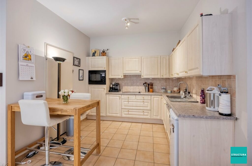 Gelijkvloers appartement te koop in JETTE