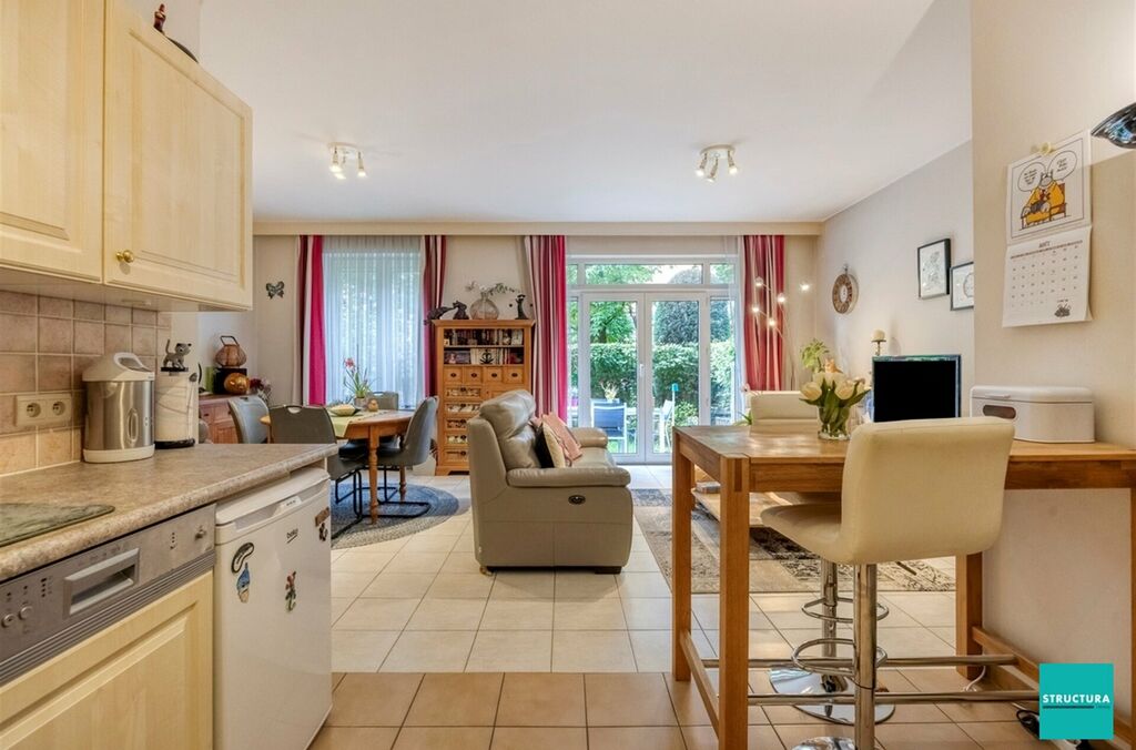 Gelijkvloers appartement te koop in JETTE