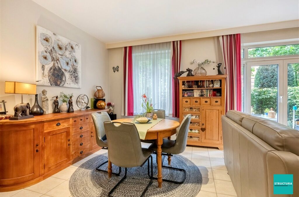 Gelijkvloers appartement te koop in JETTE