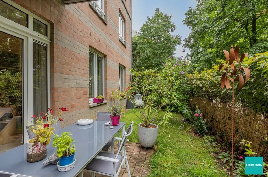 Gelijkvloers appartement te koop in JETTE