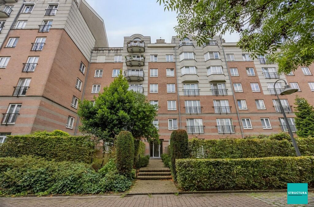 Gelijkvloers appartement te koop in JETTE